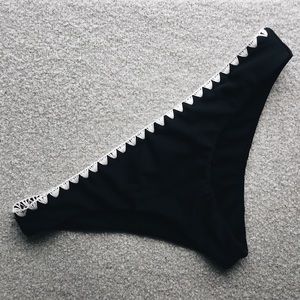 Byrd’s of Paradise Black bikini bottoms